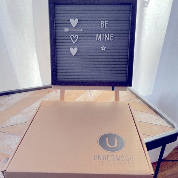 NIB - 10x10 Felt Letterboard - Picture 1 of 4